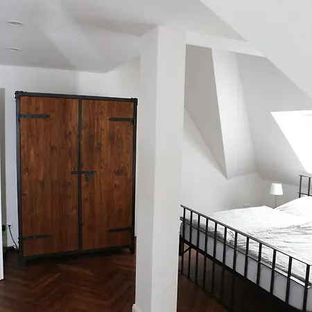 Von Schönermarck Apartment